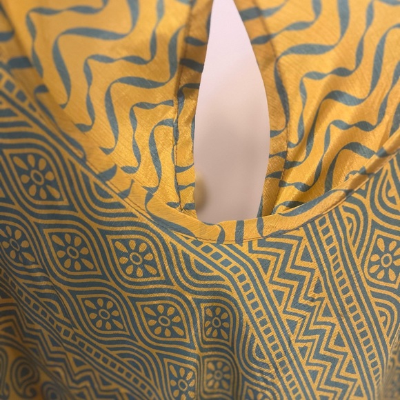 Women’s One size Relaxed Fit Yellow Print Dress Made in Argentina - Picture 6 of 7